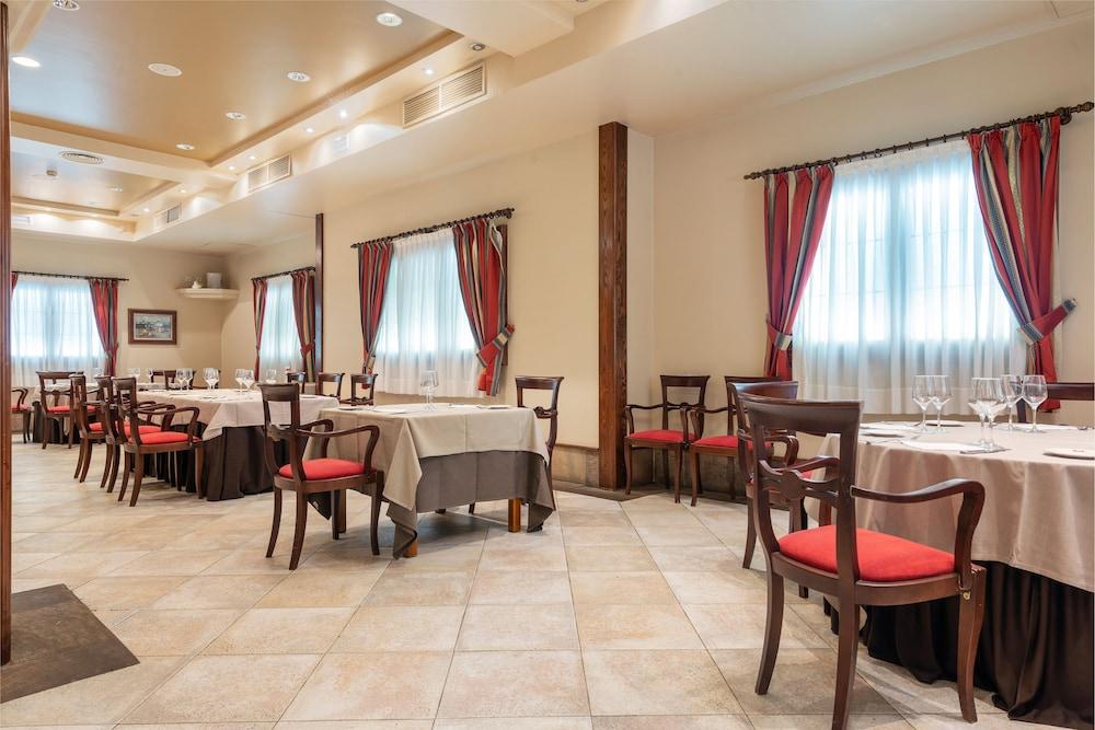 Hospedium Hotel Blu Loiu المظهر الخارجي الصورة