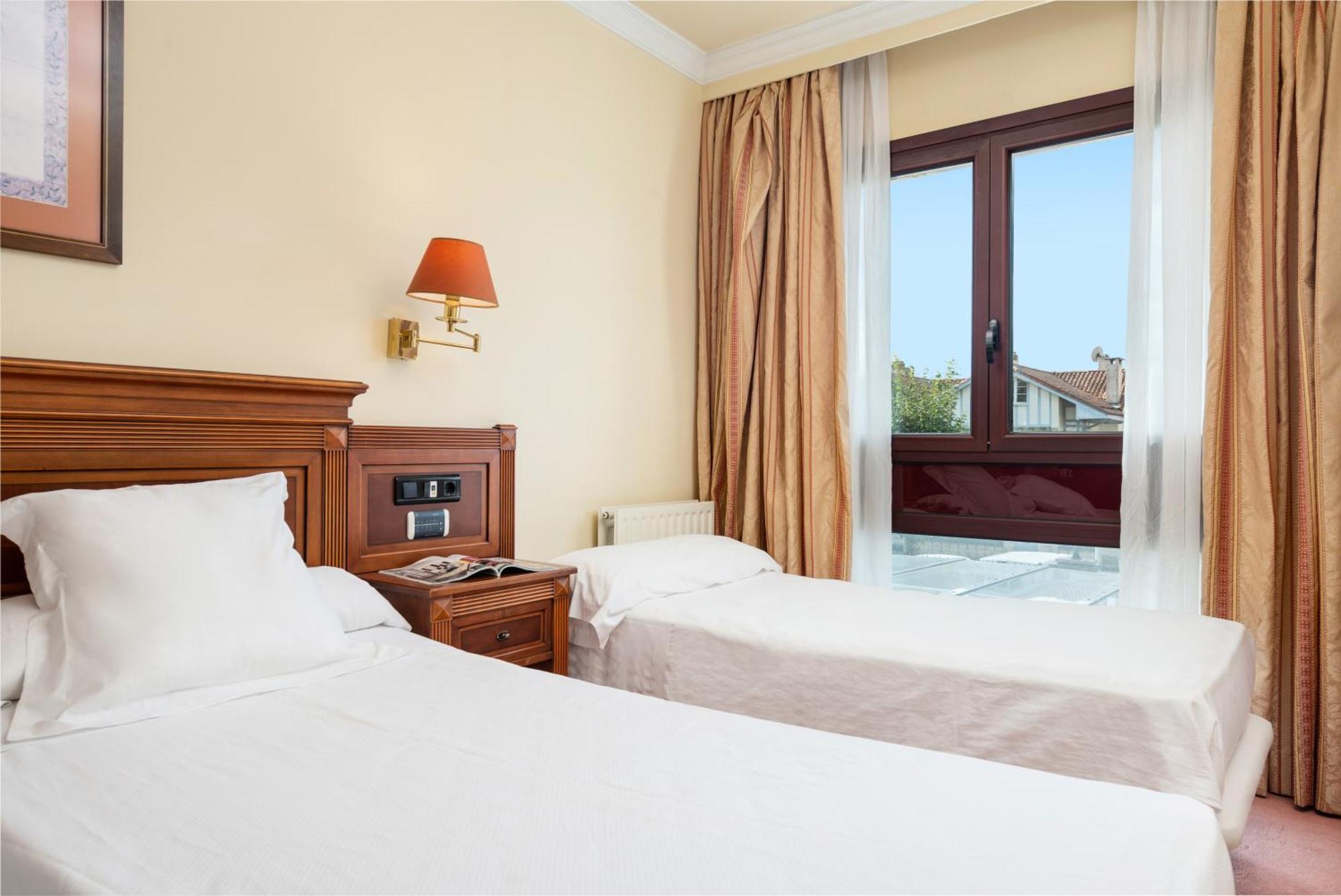 Hospedium Hotel Blu Loiu الغرفة الصورة