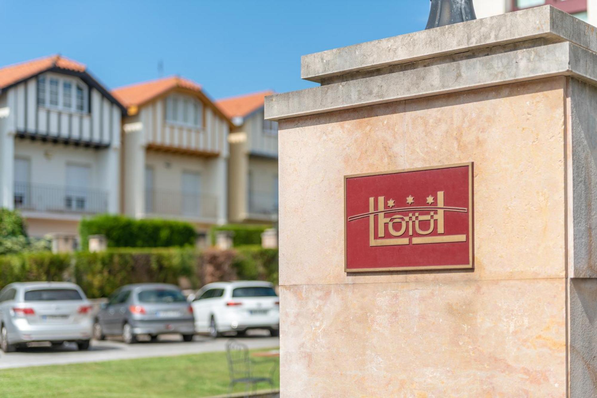 Hospedium Hotel Blu Loiu المظهر الخارجي الصورة